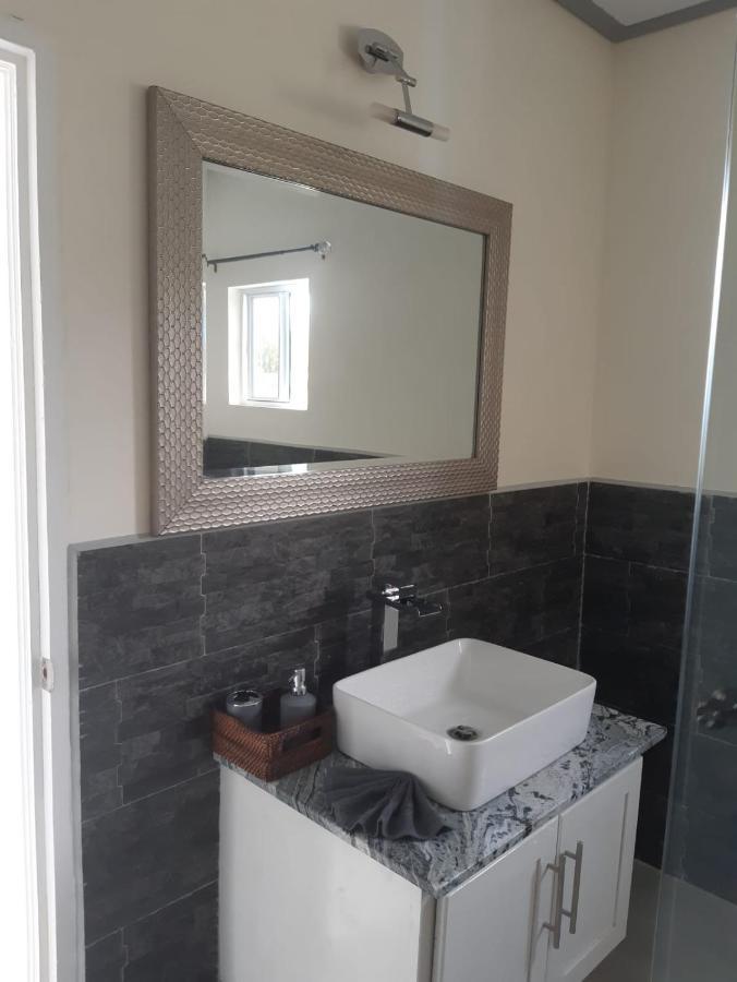 Tranquility Suites- Feels Like Home Choiseul المظهر الخارجي الصورة